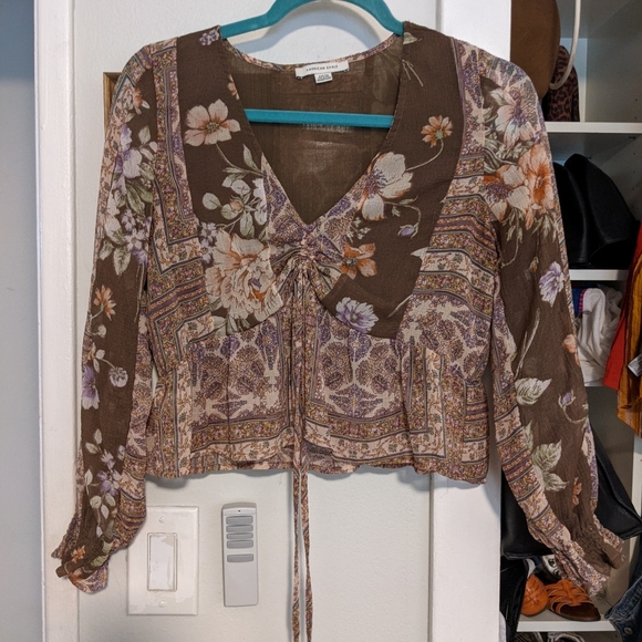 American Eagle blouse cropped small - Picture 1 of 3